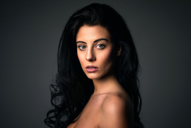 Обои картинки фото юлия карина, девушки, julia carina, юлия, карина, julia, carina, лицо, портрет, девушка, модель, брюнетка, красотка, взгляд, макияж