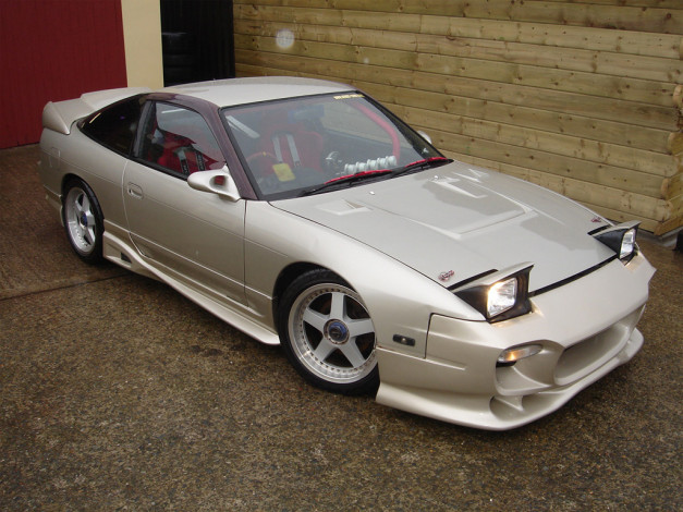 Обои картинки фото автомобили, nissan, datsun