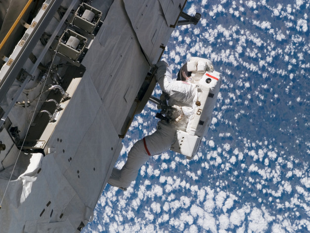 Обои картинки фото космос, астронавты, космонавты