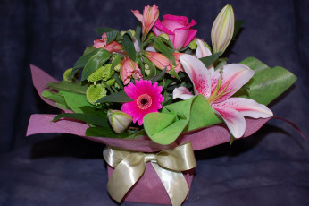 Картинка цветы букеты композиции роза лилия гербера