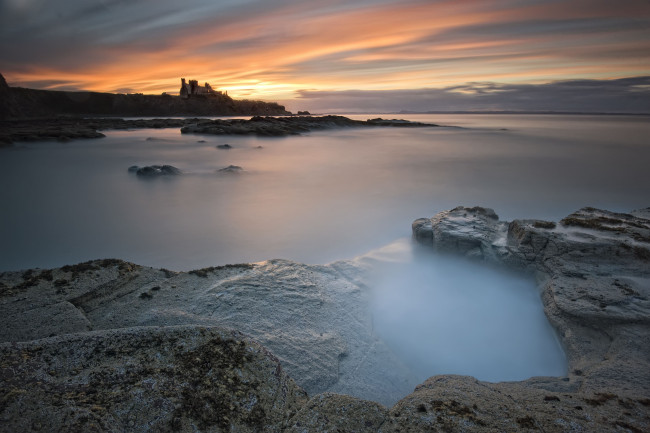 Обои картинки фото природа, побережье, море, закат, камни, берег, развалины