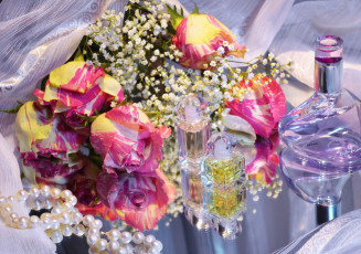 Картинка разное косметика духи розы цветы флаконы бусы