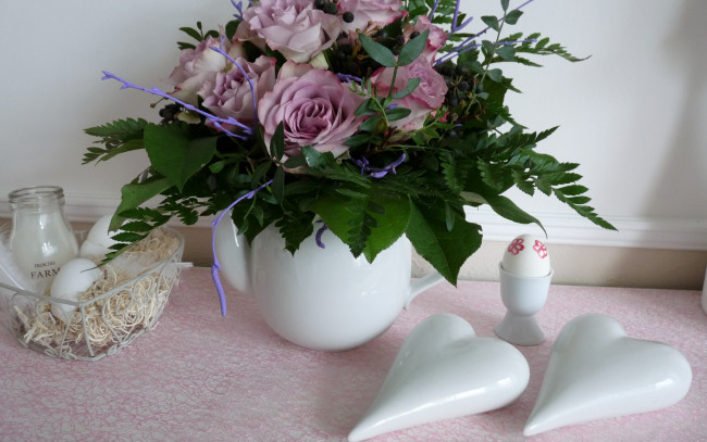 Обои картинки фото цветы, букеты, композиции, розы, сердечки, папоротник