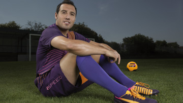 Картинка santi+cazorla спорт футбол мяч взгляд игрок
