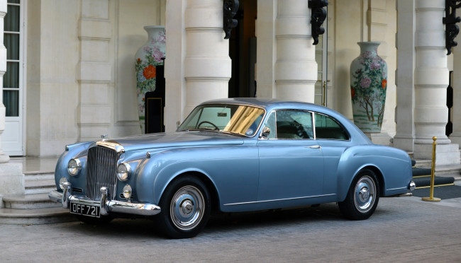 Обои картинки фото bentley continental s1 mulliner fastback, автомобили, bentley, премиум-класс, элитные, великобритания, v8, motors, gt