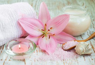 Картинка разное косметические+средства +духи свеча крем соль лилия