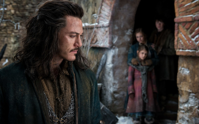 Обои картинки фото кино фильмы, the hobbit,  the battle of the five armies, luke, evans