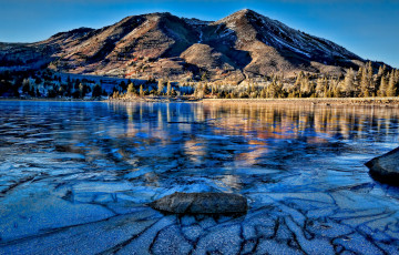 Картинка природа реки озера камень озеро горы небо деревья