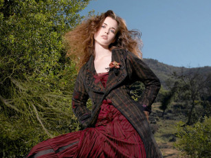 Картинка девушки -+брюнетки +шатенки шатенка жакет платье природа nicole linkletter