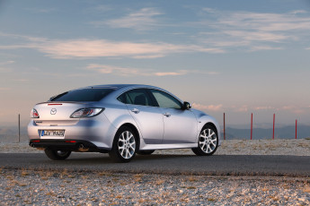 Картинка автомобили mazda