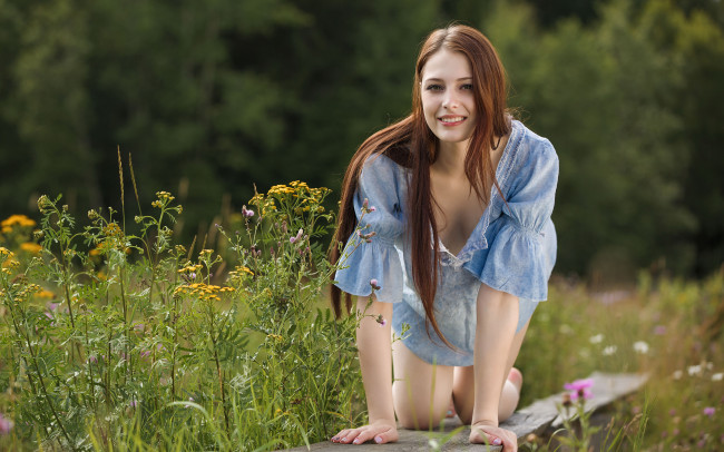 Обои картинки фото  , , девушки, , , , , рыжеволосая, девушка, модель, красотка, поза, стройная, сексуальная, взгляд, фигура, флирт, макияж