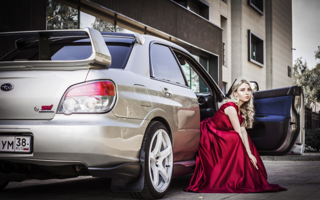 Обои картинки фото автомобили, -авто с девушками, subaru, impreza