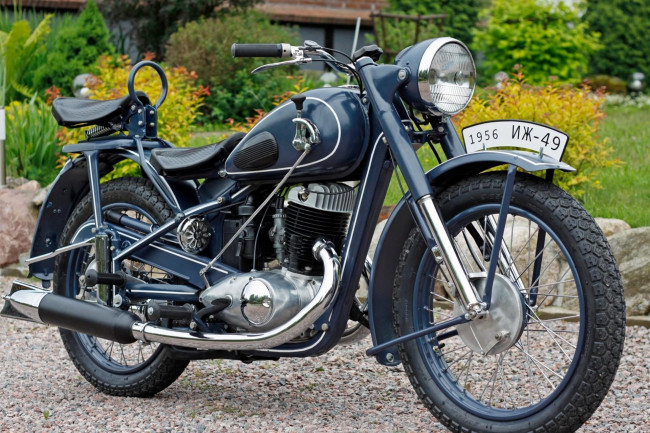 Обои картинки фото иж- 49, мотоциклы, русские мотоциклы, иж-, 49, мотоцикл, ретро