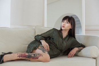 Картинка девушки -+брюнетки +шатенки девушка красивая супер секси няша нежная классная модница лапочка мадам