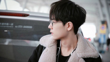 Картинка мужчины xiao+zhan актер очки лицо куртка