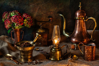 обоя еда, кофе,  кофейные зёрна, кофемолка, лампа, кофейник, зерна, кофейные, букет