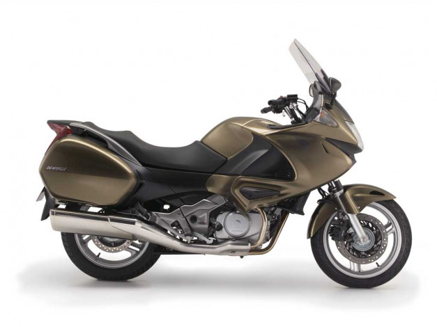 Обои картинки фото мотоциклы, honda