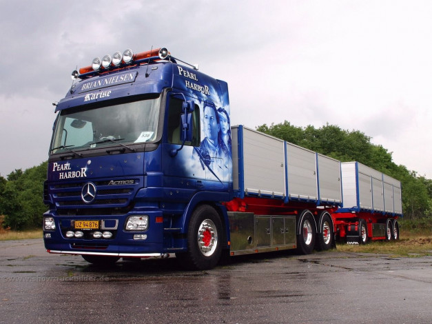 Обои картинки фото автомобили, mercedes, trucks