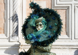 Картинка разное маски карнавальные костюмы карнавал венеция