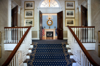 Картинка интерьер холлы +лестницы +корридоры лестница