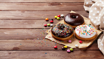 Картинка еда хлеб +выпечка драже пончики