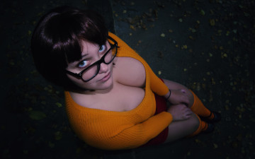 Картинка девушки -+креатив +косплей девушка в очках alhvida