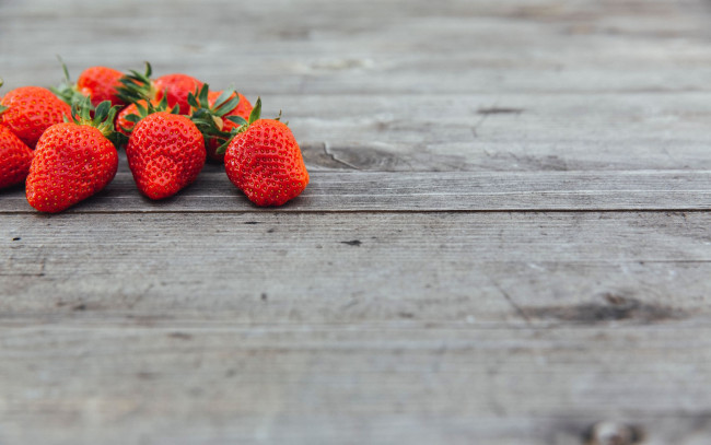 Обои картинки фото еда, клубника,  земляника