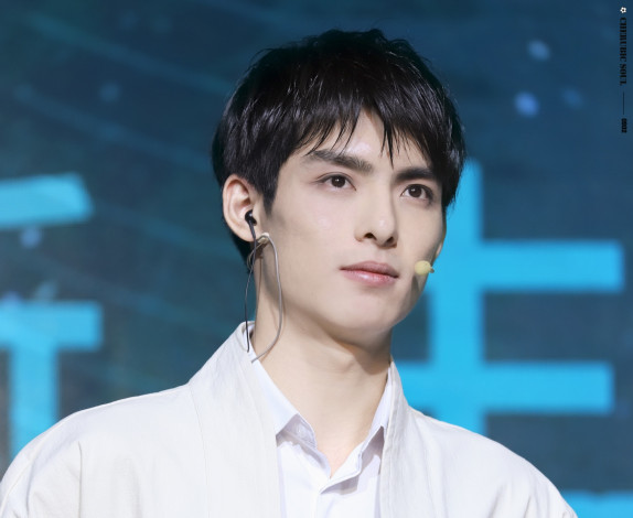 Обои картинки фото мужчины, wang hao xuan, ван, хао, сюань