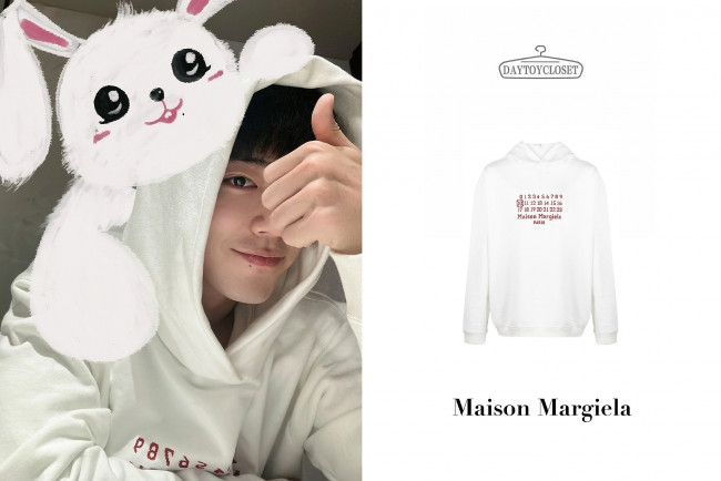 Обои картинки фото мужчины, xiao zhan, актер, капюшон, кролик