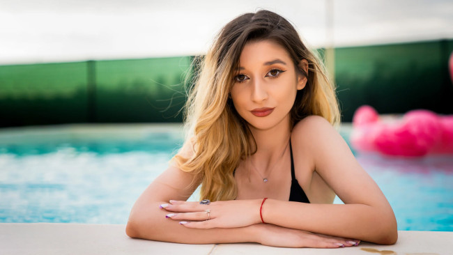 Обои картинки фото девушки, odette bensen, odettebensen