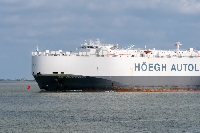 Обои картинки фото ro-ro container carrier, ролкер, корабли, грузовые суда, ro-ro, container, carrier