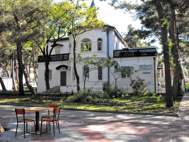 Обои картинки фото геленджик, города, здания, дома