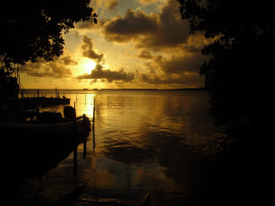 Картинка природа восходы закаты облака озеро закат