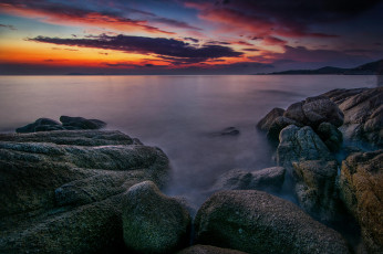 Картинка природа побережье горы море рассвет