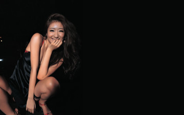 Картинка девушки sayaka+ando улыбка белье