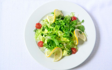 обоя еда, салаты,  закуски, овощной, салат, помидоры, лимон