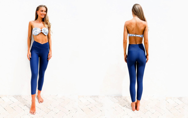 Обои картинки фото девушки, tara goddard, блондинка, топ, лосины