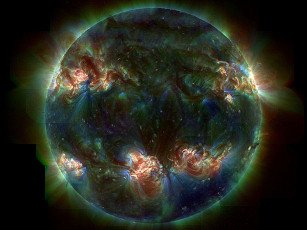 Картинка темное палящее солнце космос