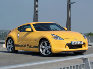 Картинка автомобили nissan datsun