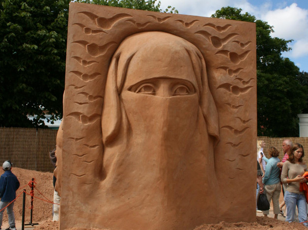 Обои картинки фото юрмала, праздник, улицы, йомас, разное, фигуры, из, песка, льда, снега