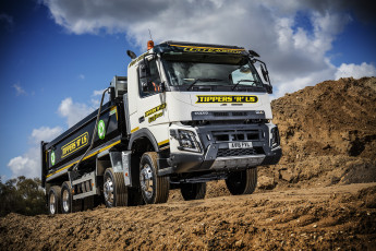 Картинка автомобили volvo+trucks volvo fmx 420 rigid day cab with boweld taperlite tipper body uk-spec