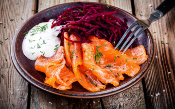 Картинка еда рыбные+блюда +с+морепродуктами специи тарелка рыба доски вкусно fish свекла plate овощи vegetables вилка