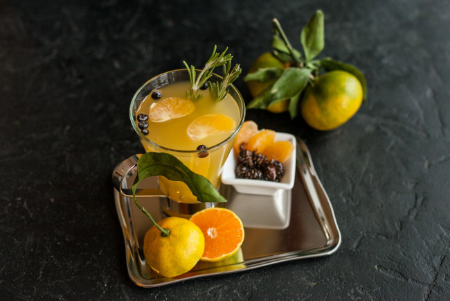 Обои картинки фото еда, напитки, напиток, холодный, вкусный, фрукты