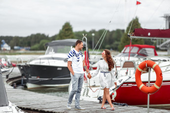 Картинка разное мужчина+женщина девушка парень любовь прогулка на яхте отдых пара