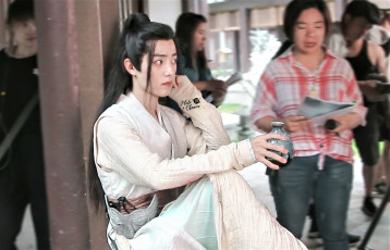 Картинка разное знаменитости сяо чжань костюм люди съемка