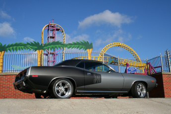 Картинка автомобили plymouth 1973