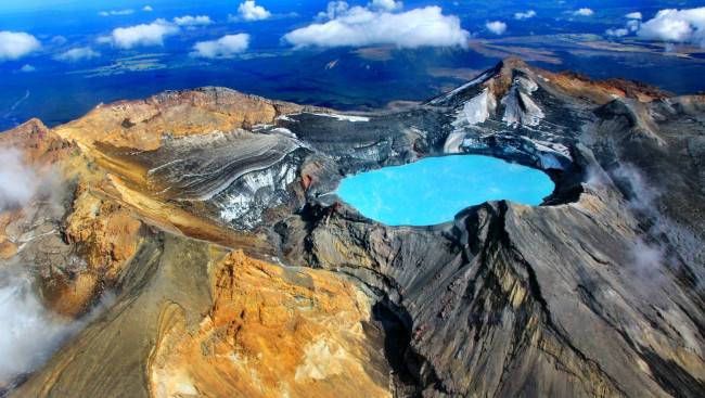 Обои картинки фото tongariro, world, heritage, national, park, north, island, new, zealand, природа, реки, озера, кратер, вулкан, панорама, озеро, горы