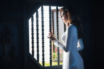 Картинка девушки -unsort+ азиатки окно