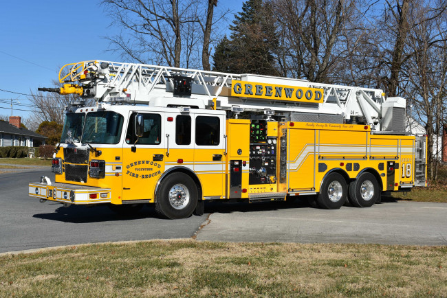 Обои картинки фото автомобили, пожарные машины, spartan