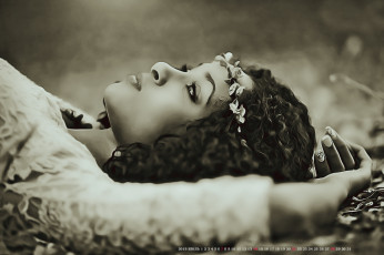 Картинка календари компьютерный+дизайн лицо девушка профиль calendar 2019 лежит женщина